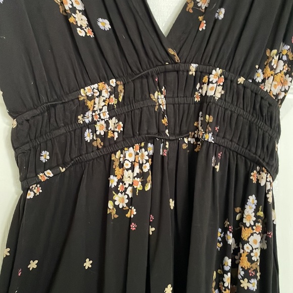 Urban outfitters black patterned romper - Picture 2 of 3